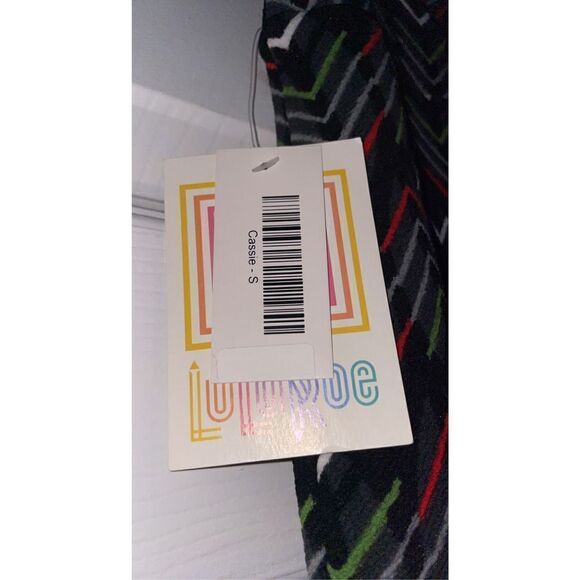 NWT Lularoe Cassie Skirt black/green/red Size small - Picture 3 of 3